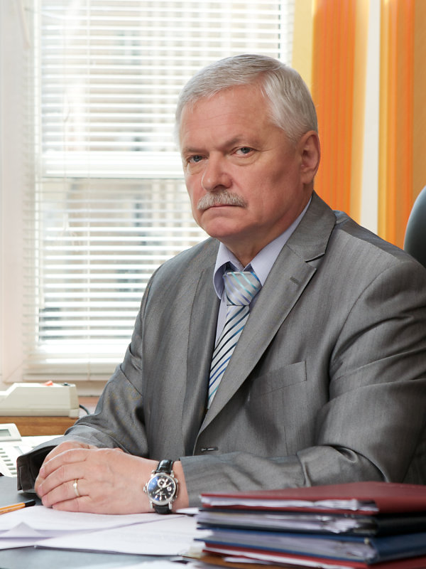 Official website of lawyer and Professor of Moscow state University D. V. Lomaki